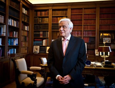 Ο Πρόεδρος της Δημοκρατίας Π. Παυλόπουλος για Γιορτή της Μητέρας «Μια γιορτή εθνική»